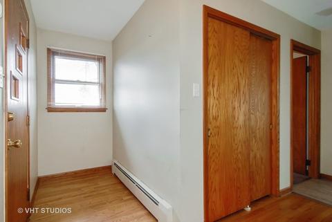 4822 Baseline Rd, Oswego, IL 60543 photo 2