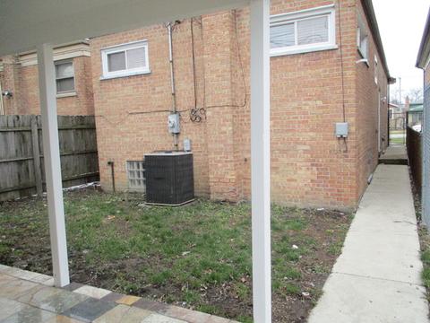 7617 W 63rd Pl, Summit, IL 60501 photo 2
