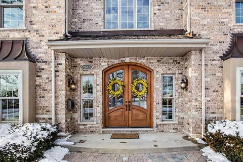 2012 Milton Ave, Northbrook, IL 60062 photo 2