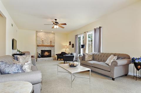 4 Baker Ln, Naperville, IL 60565 photo 9