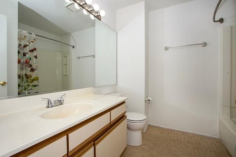365 Gregory St, Aurora, IL 60504 photo 8