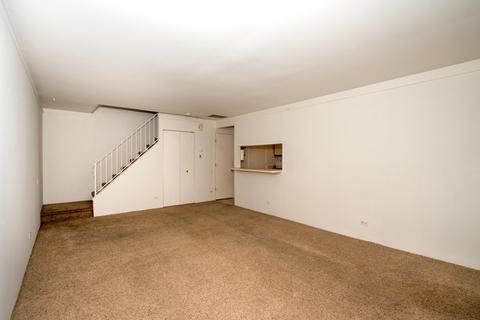 365 Gregory St, Aurora, IL 60504 photo 4