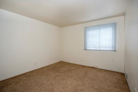 365 Gregory St, Aurora, IL 60504 photo 7