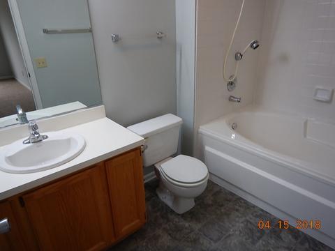 1247 Coldspring Rd, Elgin, IL 60120 photo 10
