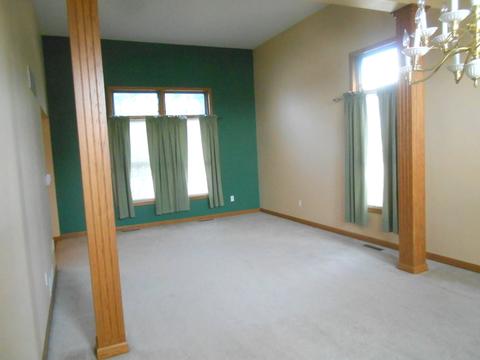 1508 Locust Rd, Morris, IL 60450 photo 3