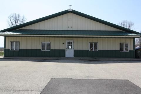 106 E Parker St, Gardner, IL 60424 photo 2