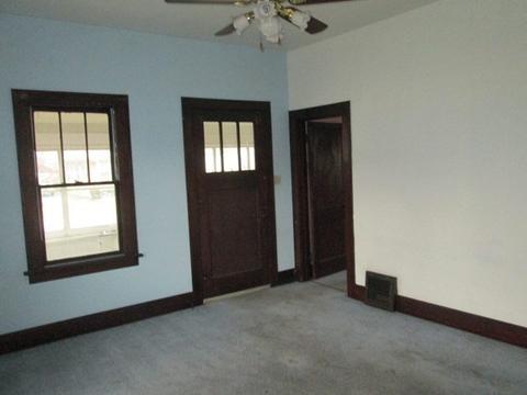 1132 Douglas Ave, Aurora, IL 60505 photo 8