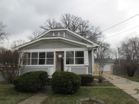 1132 Douglas Ave, Aurora, IL 60505 photo 1