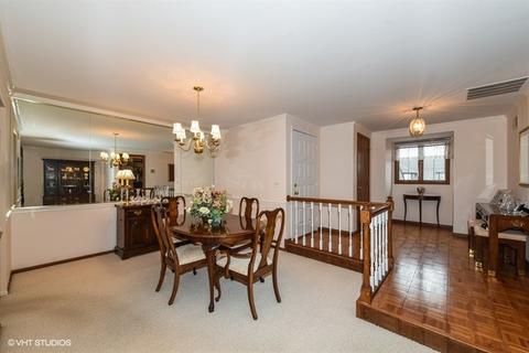 6214 Willowhill Rd #C, Willowbrook, IL 60527 photo 4