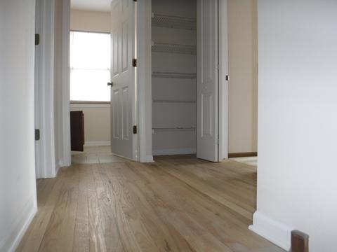 1129 Clover Hill Ln, Elgin, IL 60120 photo 9