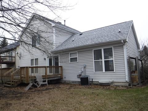 1129 Clover Hill Ln, Elgin, IL 60120 photo 2