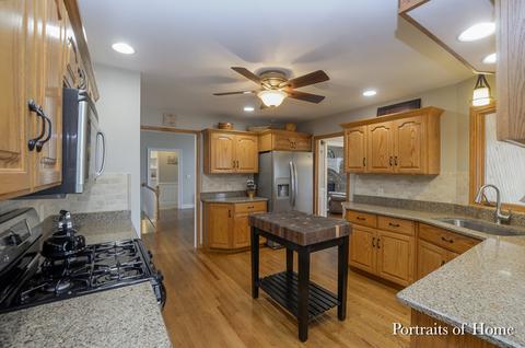 1111 Julia Ln, Plano, IL 60545 photo 4