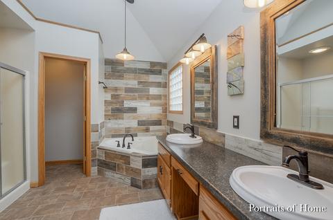 1111 Julia Ln, Plano, IL 60545 photo 8