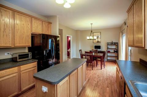 528 Declaration Ln, Aurora, IL 60502 photo 6