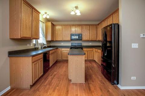 528 Declaration Ln, Aurora, IL 60502 photo 5