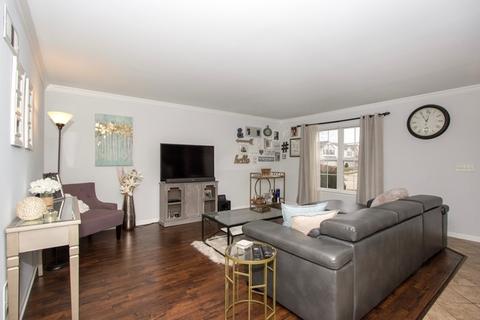 2206 Cherry Ridge Dr, Plainfield, IL 60586 photo 2