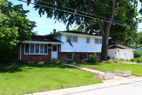 124 E Moreland Ave, Addison, IL 60101 photo 1