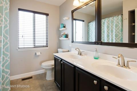 220 Tralee Ln, Mchenry, IL 60050 photo 10