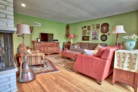 2 S641 Arrowhead Dr, Wheaton, IL 60189 photo 6