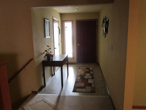535 Autumnwolf Dr, Davis Junction, IL 61020 photo 2