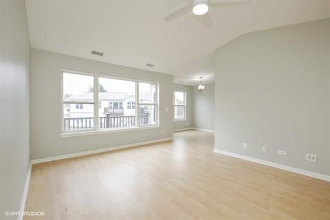 1003 Radclyffe Ct #D, Elgin, IL 60120 photo 2