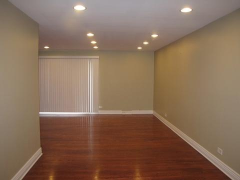 8804 Dee Rd, Des Plaines, IL 60016 photo 3