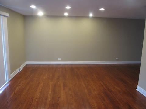 8804 Dee Rd, Des Plaines, IL 60016 photo 2