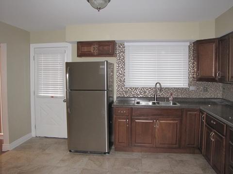 8804 Dee Rd, Des Plaines, IL 60016 photo 10