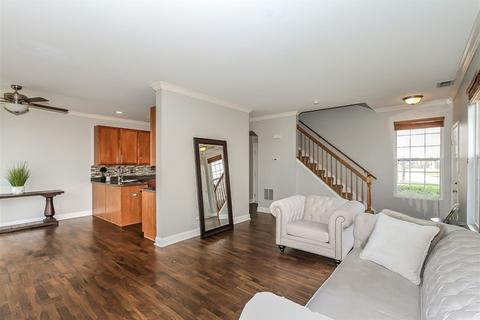 24242 Leski Ln, Plainfield, IL 60585 photo 5
