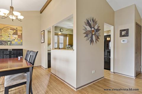 231 Stanhope Dr #D, Willowbrook, IL 60527 photo 4