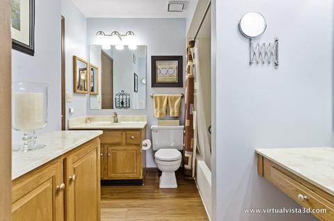231 Stanhope Dr #D, Willowbrook, IL 60527 photo 8