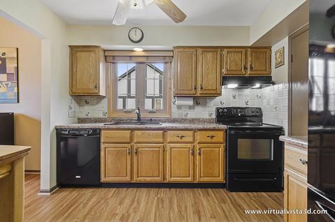 231 Stanhope Dr #D, Willowbrook, IL 60527 photo 5