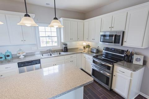 16400 Hidden River Cir, Plainfield, IL 60586 photo 9