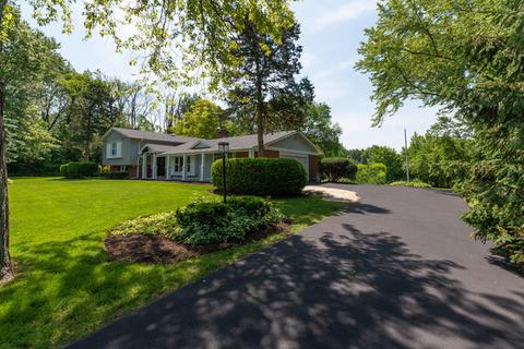 161 E Hillside Rd, Barrington, IL 60010 photo 2