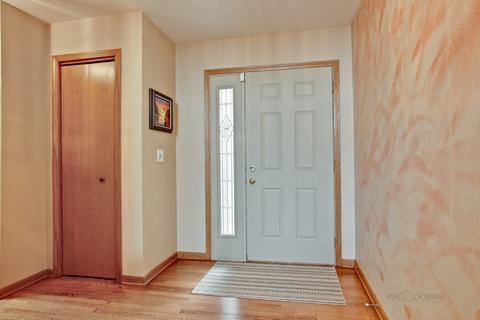725 Brookvale Dr #B, Wheeling, IL 60090 photo 2