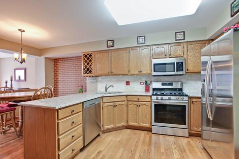 725 Brookvale Dr #B, Wheeling, IL 60090 photo 5