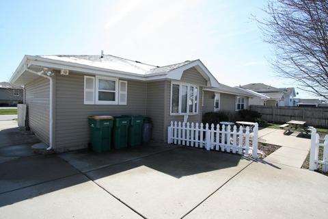 2913 Art Schultz Dr, Plainfield, IL 60586 photo 3