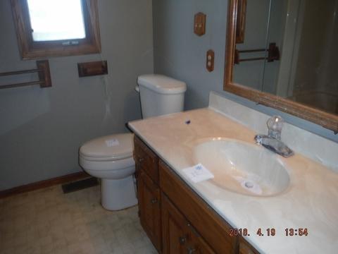 401 Hickory Ct, Seneca, IL 61360 photo 10