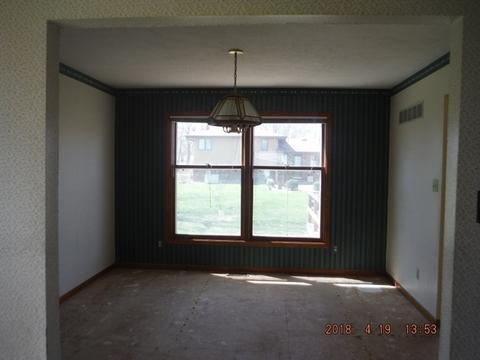 401 Hickory Ct, Seneca, IL 61360 photo 5