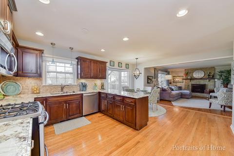1961 Dorset Dr, Wheaton, IL 60189 photo 5