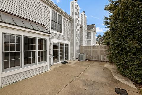 4821 Turnberry Dr, Hoffman Estates, IL 60010 photo 21