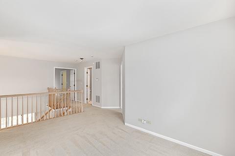 4821 Turnberry Dr, Hoffman Estates, IL 60010 photo 14