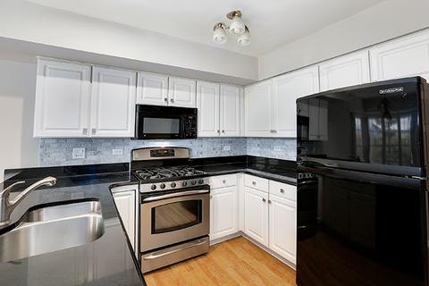 4821 Turnberry Dr, Hoffman Estates, IL 60010 photo 9