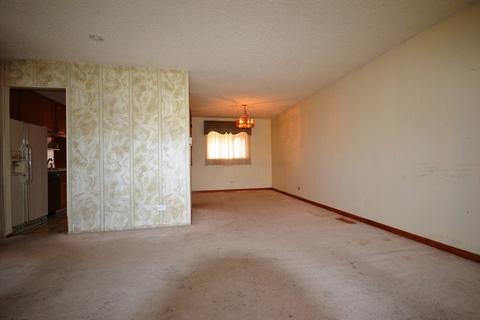 560 E Thacker St, Hoffman Estates, IL 60169 photo 3