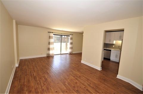 850 Sheldon Ct #D, Wheaton, IL 60189 photo 3