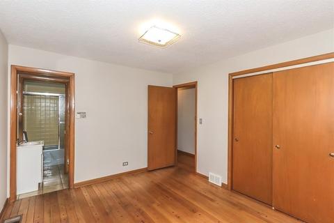 22 W Pine Ave, Roselle, IL 60172 photo 23
