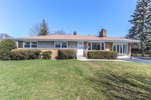 22 W Pine Ave, Roselle, IL 60172 photo 1