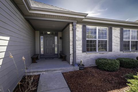 6200 Carmel Dr, Plainfield, IL 60586 photo 2