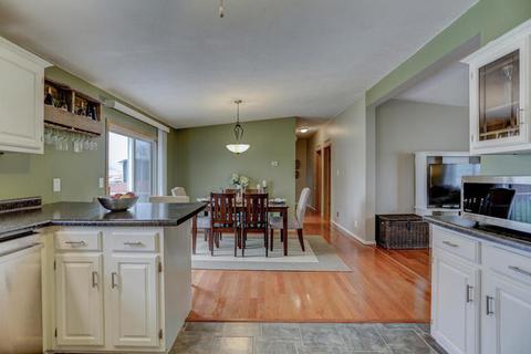 105 W Kyle St, Ogden, IL 61859 photo 8