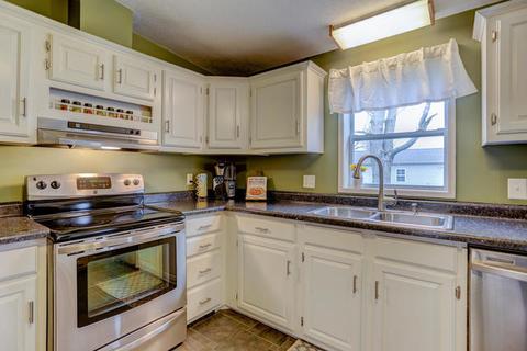 105 W Kyle St, Ogden, IL 61859 photo 6